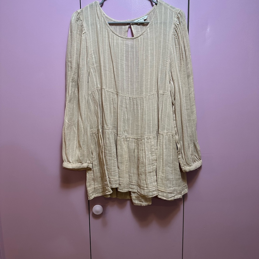 American Eagle babydoll cut out back top.